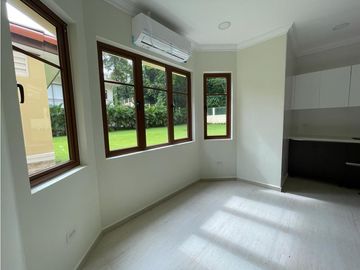 Venta de casa en clayton - Los Senderos de camino de cruces