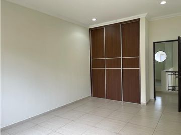 Venta de casa en clayton - Los Senderos de camino de cruces