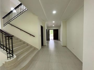 Venta de casa en clayton - Los Senderos de camino de cruces