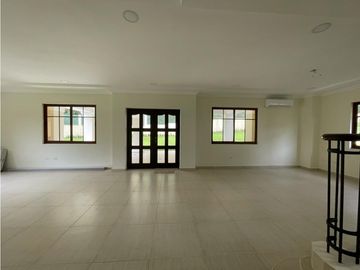 Venta de casa en clayton - Los Senderos de camino de cruces