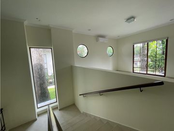 Venta de casa en clayton - Los Senderos de camino de cruces