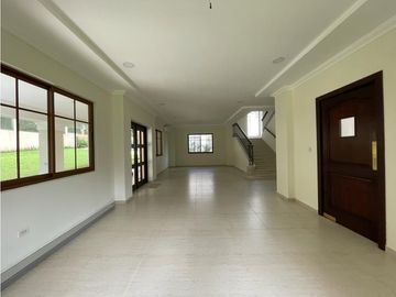 Venta de casa en clayton - Los Senderos de camino de cruces