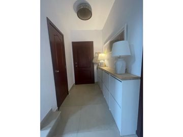 Venta de casa en clayton - Sendero de camino de cruces