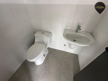 Local de venta en Ceibos – código:21183
