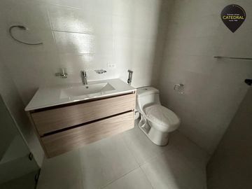 Departamento de venta en Av. Leopoldo Carrera - Ceibos – código:21170