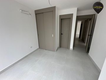 Departamento de venta en Ceibos  - Av. Leopoldo Carrera – código:21167