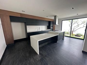 Venta de Casa en Lomas de Angelopolis, Puebla.