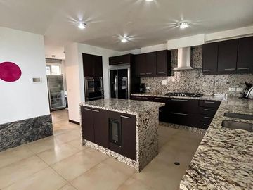 HERMOSA CASA VENTA KM 6 RUTA VIVA