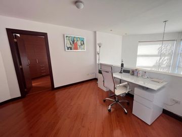 CASA DE VENTA O RENTA DENTRO DE URBANIZACIÓN