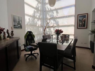 CASA DE VENTA O RENTA DENTRO DE URBANIZACIÓN