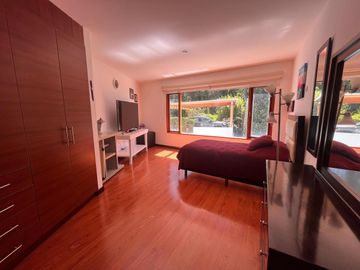 CASA DE VENTA O RENTA DENTRO DE URBANIZACIÓN