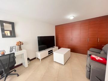 CASA DE VENTA O RENTA DENTRO DE URBANIZACIÓN