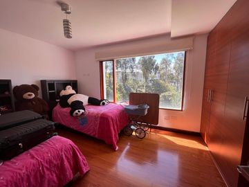 CASA DE VENTA O RENTA DENTRO DE URBANIZACIÓN