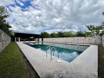 CASA RESIDENCIAL EN VENTA, PRIVADA GAVIONES. ENTREGA INMEDIATA