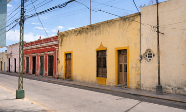 Hotel Colonial en VENTA en el CENTRO en el barrio de Santiago para remodelar