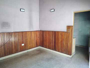 Venta Casa 6 ambientes en Morón Centro