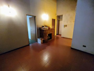 Venta Casa 6 ambientes en Morón Centro