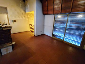 Venta Casa 6 ambientes en Morón Centro