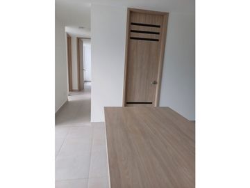 VENTA DE HERMOSO APARTAMENTO AVENIDA CENTENARIO NORTE DE ARMENIA