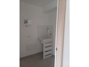 VENTA DE HERMOSO APARTAMENTO AVENIDA CENTENARIO NORTE DE ARMENIA