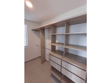 VENTA DE HERMOSO APARTAMENTO AVENIDA CENTENARIO NORTE DE ARMENIA