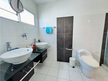 Casa en Venta Barrio  San Vicente en Barranquilla- Cerca al  Centro Comercial Viva