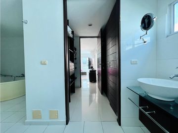 Casa en Venta Barrio  San Vicente en Barranquilla- Cerca al  Centro Comercial Viva