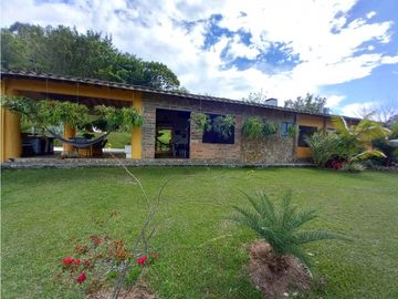 Venta casa campestre Condominio Torrejones Venecia