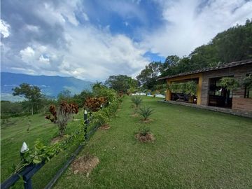 Venta casa campestre Condominio Torrejones Venecia