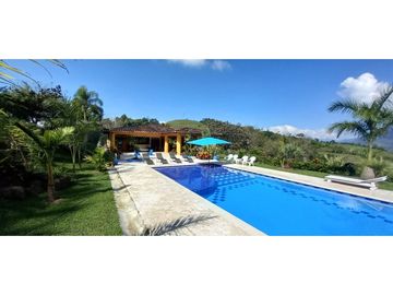 Venta casa campestre Condominio Torrejones Venecia