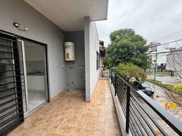 Departamento Tipo Casa en venta en Wilde Centro