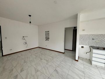 Departamento Tipo Casa en venta en Wilde Centro