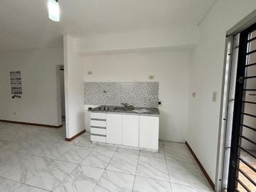 Departamento Tipo Casa en venta en Wilde Centro
