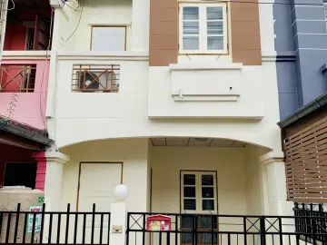 2 Bedroom Townhouse for sale at California Gran De Ville