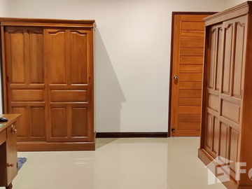 7 Bedroom Villa for sale in Mae Chua, Phrae
