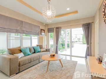 3 Bedroom Townhouse for sale at Sipun Ville