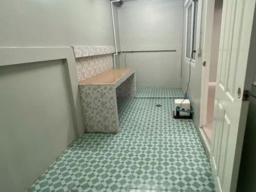 3 Bedroom Townhouse for sale at Pruksaphan Grand Lamphaya 2