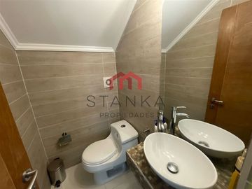 Casa en Venta en coronel emilio sotomayor / ariel santibañez