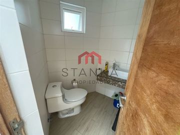 Casa en Venta en coronel emilio sotomayor / ariel santibañez