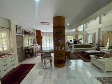 Spacious private house in Lanna Pinery Village
