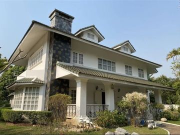 Spacious private house in Lanna Pinery Village