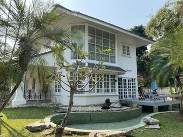 Spacious private house in Lanna Pinery Village