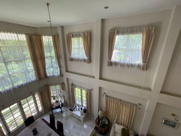 Spacious private house in Lanna Pinery Village