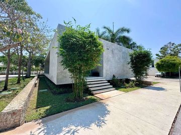 Casa en Venta en Privada San José Tulipanes, Cholul