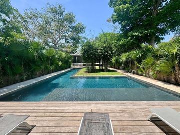 Casa en Venta en Privada San José Tulipanes, Cholul