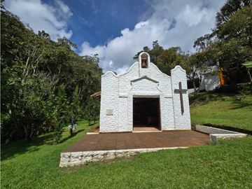 Hermosa casa finca en el Retiro - Antioquia