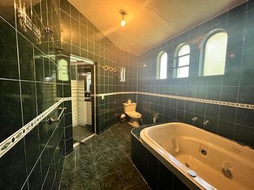 CASA EN VENTA  EN ARCOS DE GUADALUPE ZAPOPAN