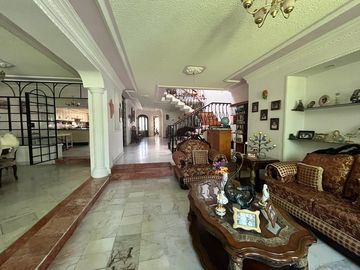 CASA EN VENTA  EN ARCOS DE GUADALUPE ZAPOPAN