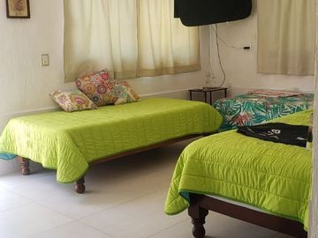 BONITA CASA EN VENTA O EN RENTA PARA OFICINA. REDUCCION DE PRECIO