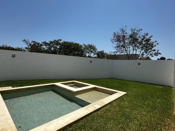 Vive dentro de privada en casa Smart. | Cuenta con estudio